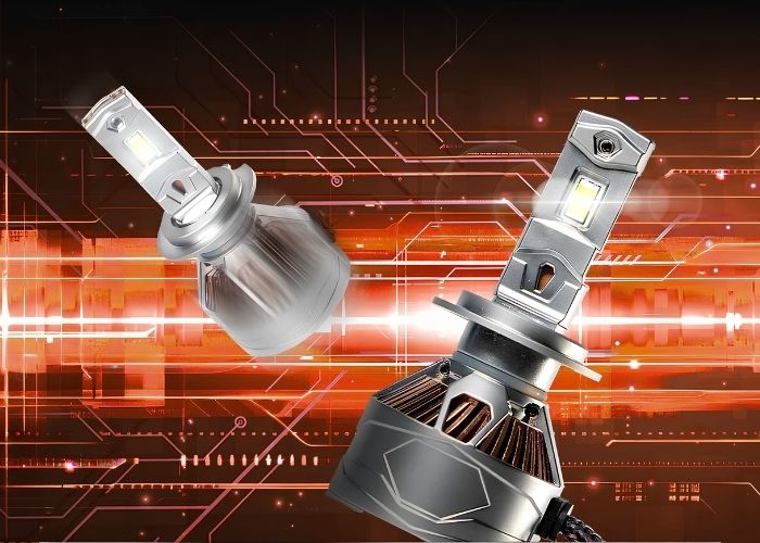 Khi chọn Aozoom A85, chủ xe cần đối chiếu đúng mã chân thay vì dựa vào hình dáng bên ngoài của bóng