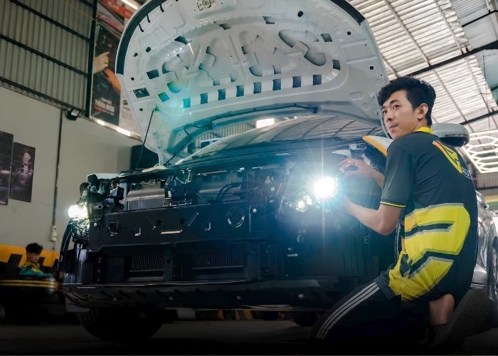Xe sử dụng cụm đèn LED nguyên bản không có bóng rời